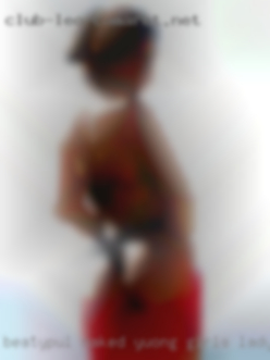 Beatypul naked yuong girls lady sex with watchmen from Selmer.